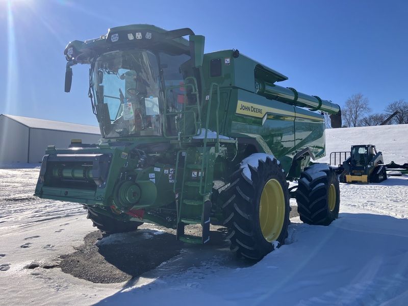 Used 2025 JOHN DEERE S7 700 For Sale in Steeleville Illinois