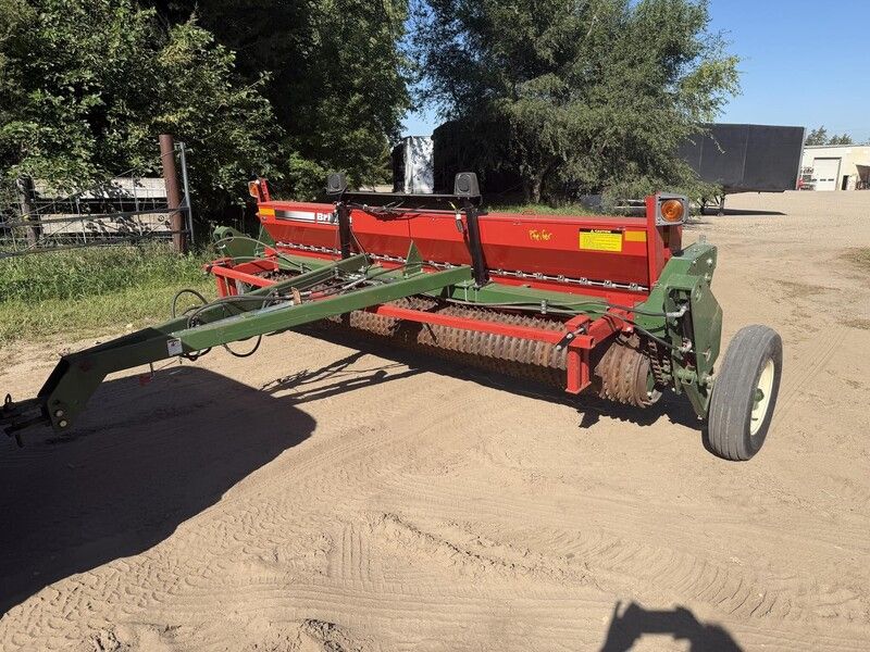 Used BRILLION SS12 For Sale in Norfolk Nebraska