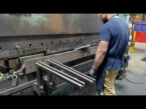 CINCINNATI 440 TON PRESS BRAKE For Sale