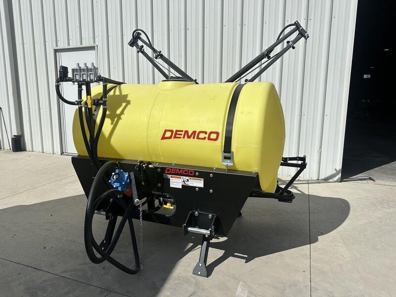 Used DEMCO 9416026 For Sale in Farley Iowa