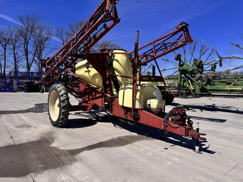 Used HARDI NAVIGATOR NP1100 For Sale in Farley Iowa