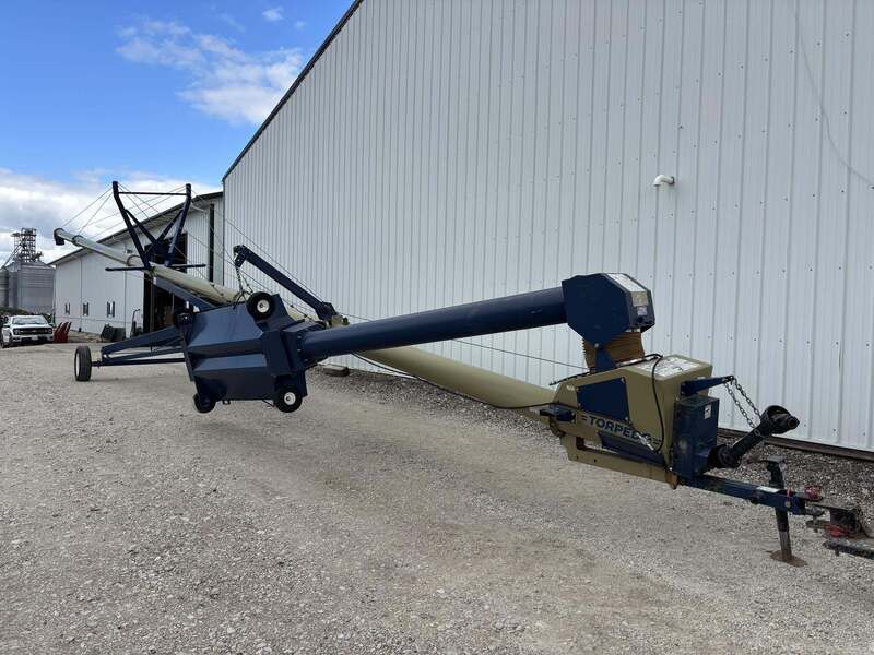 Used HARVEST INTERNATIONAL H1074XT For Sale in Kewanee Illinois