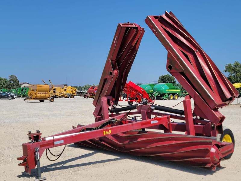 Used I & J 657 For Sale in Memphis Missouri