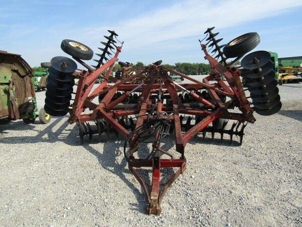 Used INTERNATIONAL HARVESTER 490 For Sale in Howe Texas