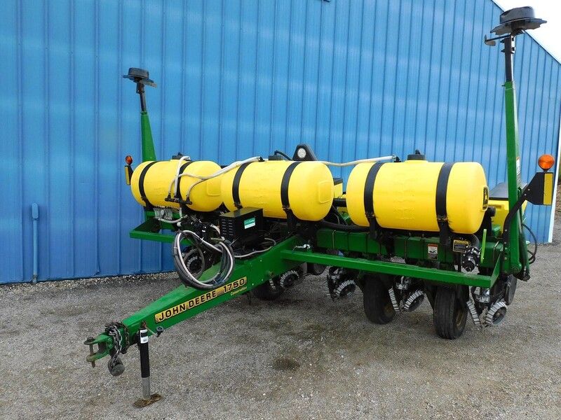Used JOHN DEERE 1750 For Sale in Marshall Wisconsin