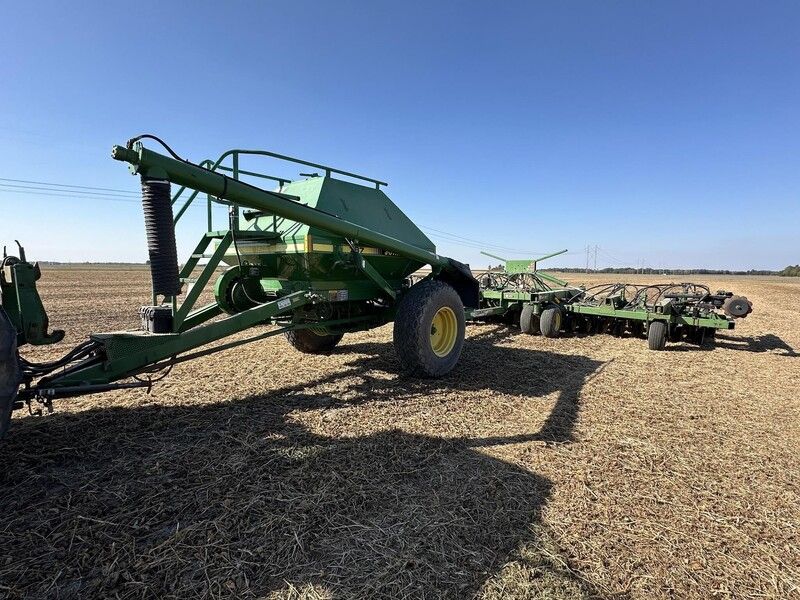Used JOHN DEERE 1850 For Sale in Wheeler Illinois