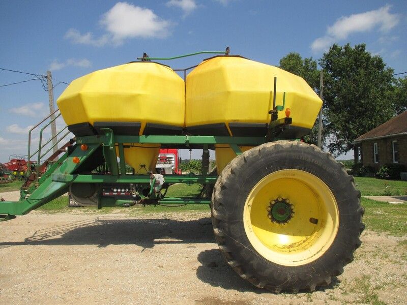 Used JOHN DEERE 1910 For Sale in Wheeler Illinois