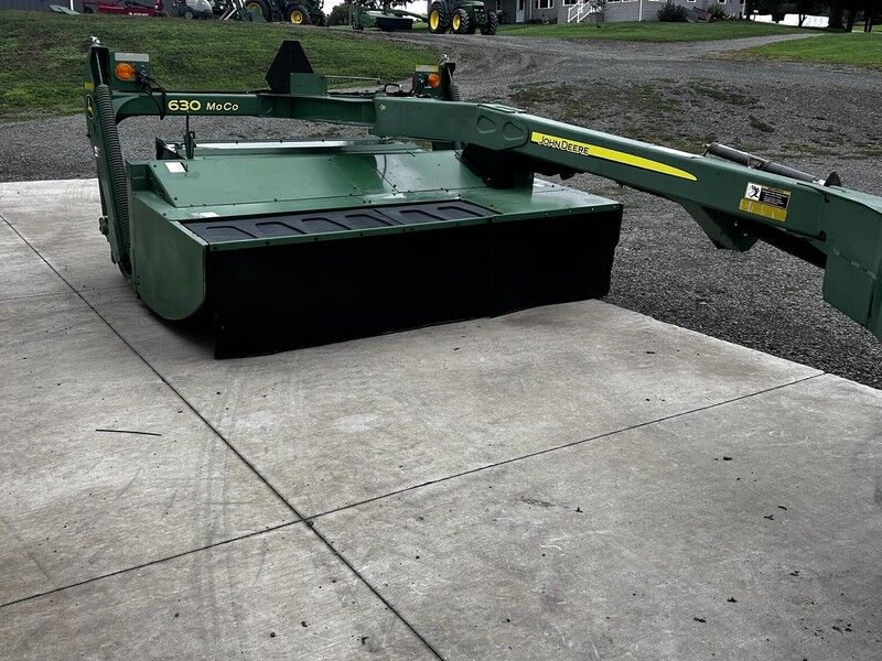 Used JOHN DEERE 630 For Sale in Meshoppen Pennsylvania