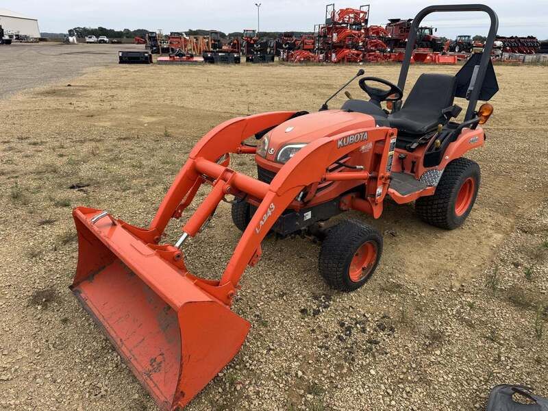 Used KUBOTA BX2350 For Sale in Menomonie Wisconsin