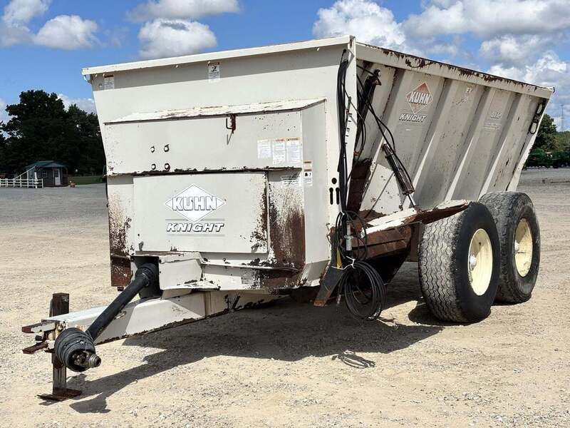 Used KUHN KNIGHT 8132 For Sale in Memphis Missouri