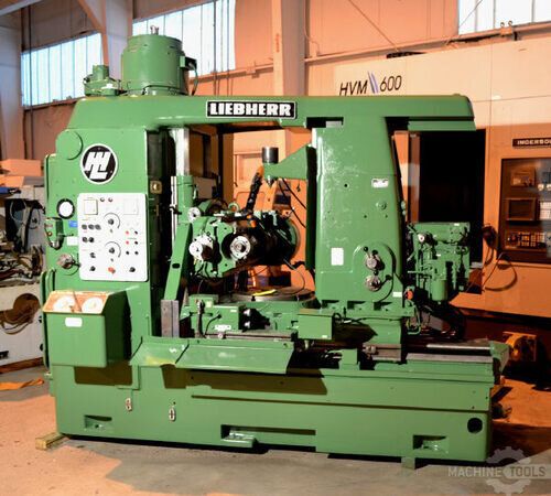 LIEBHERR L-650 For Sale