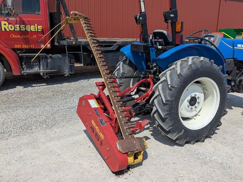 Used NEW HOLLAND 451 For Sale in New Haven Michigan