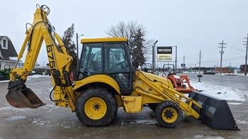 NEW HOLLAND 675E For Sale