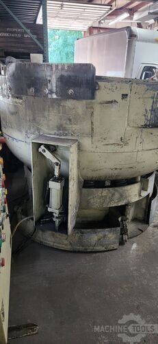ROTO-FINISH 25 CUBIC FOOT For Sale