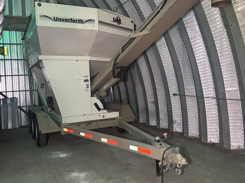 Used UNVERFERTH 3750 For Sale in Watseka Illinois